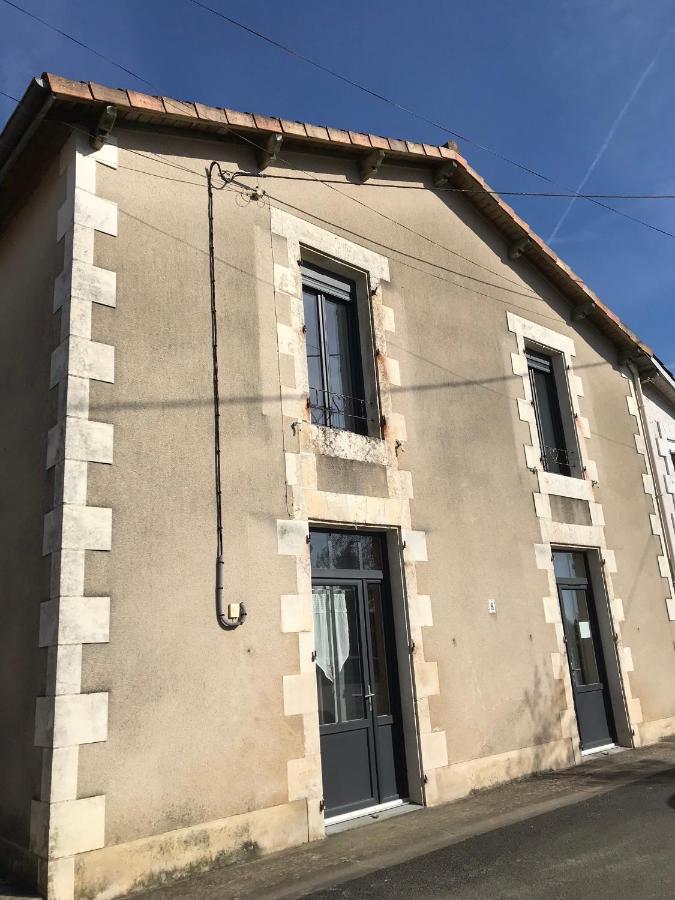 Petite Escale Vivonnoise Vivonne Exterior foto